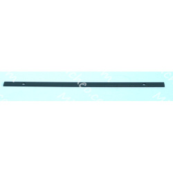 RETAINER-SKIRT CENTER