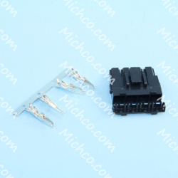 Image of product Connector, Female, 4 CAV (MOLEX